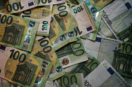 100 banknote lot - More Corrupt & Incompetent Government Behaviour From Morrison’s Coalition